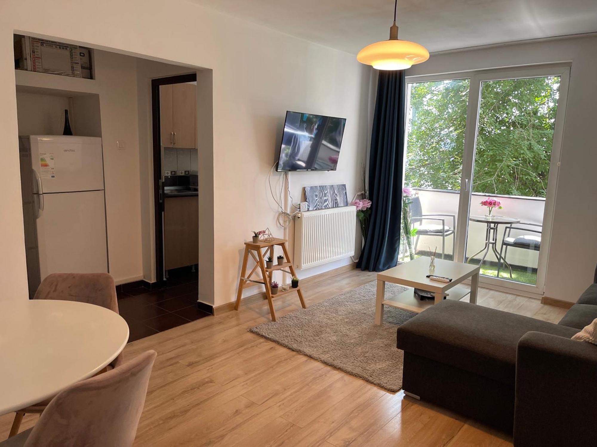 Cellini Apartment Bucharest Exterior photo